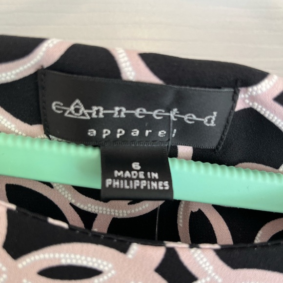 Faux Wrap Dress . 3/4 sleeve . Size 6 - Picture 2 of 3